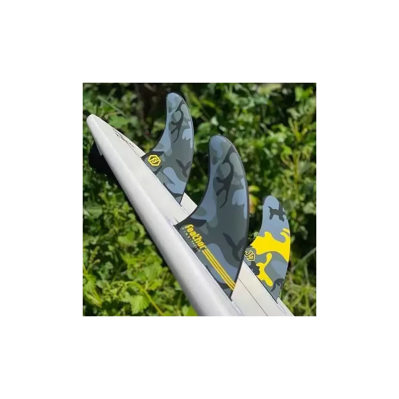 Vinne  Feather Fins Joan Duru