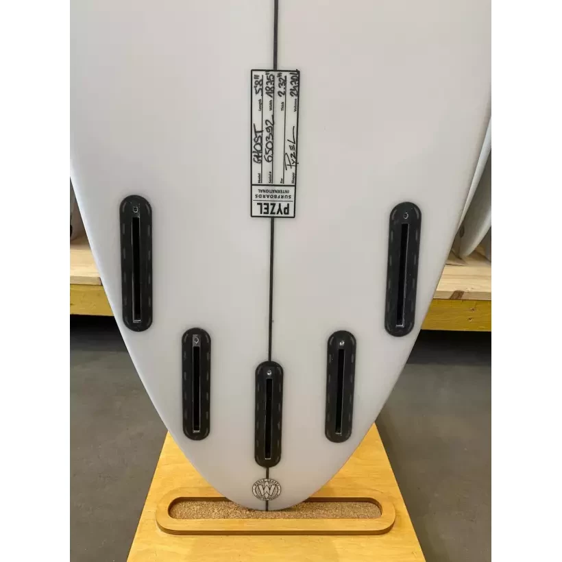 Surfboard Pyzel Ghost