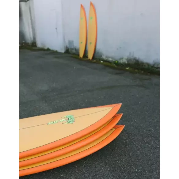 Planche de surf Lost Sub Scorcher Sting