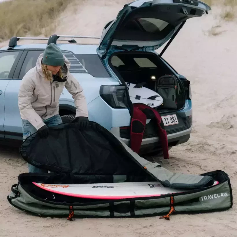 boardbag FCS Travel 4 Wheelie Shortboard/Fish Alpine