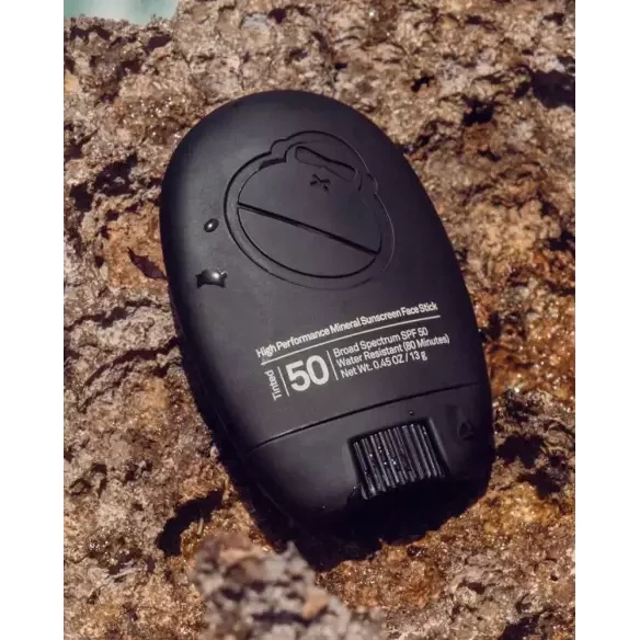 Sun protector Sun Bum Signature SPF50 Tinted