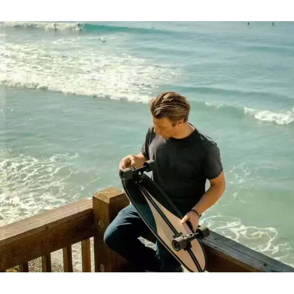 Planche de surfskate Carver Black Label 32,5'' C7