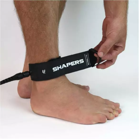 Leash de surf Shapers Ultra Lite Comp Black