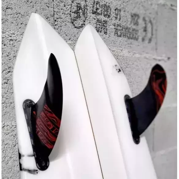 Futures Twin +1 Reverse Alpha Series Carbon Black Fins