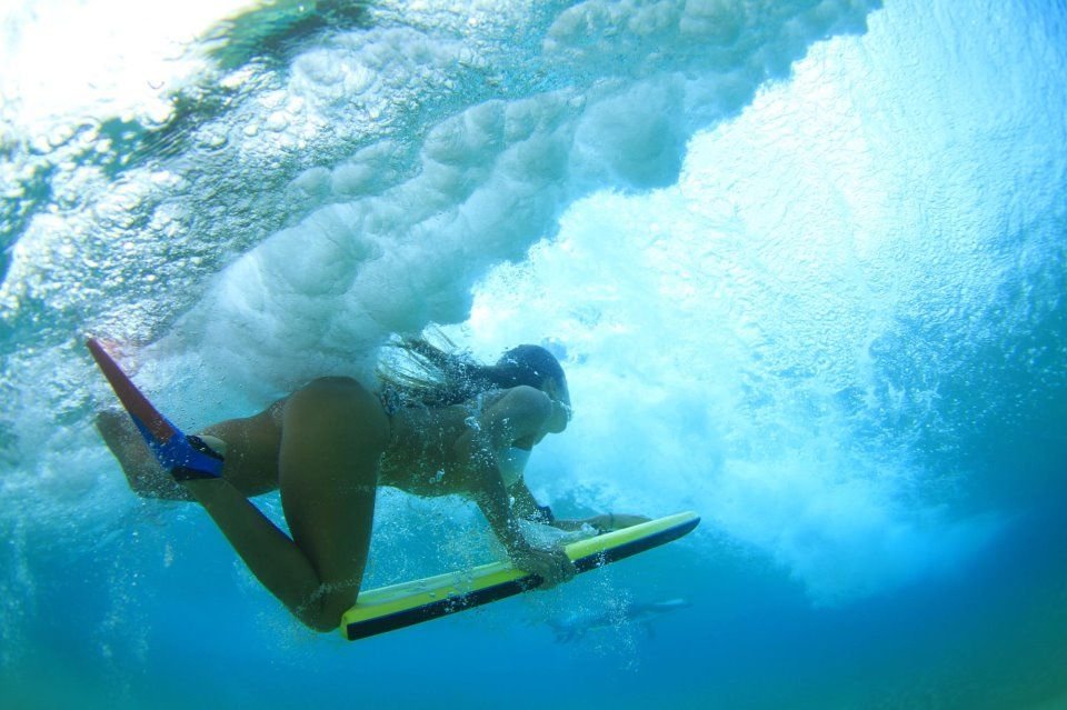 Bodyboard duck-diving: Anleitung für Anfänger